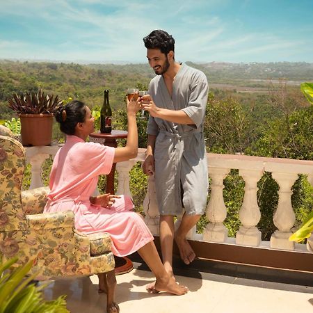 Westwood Residence Goa - The Boutique Hotel มาปูซา ภายนอก รูปภาพ