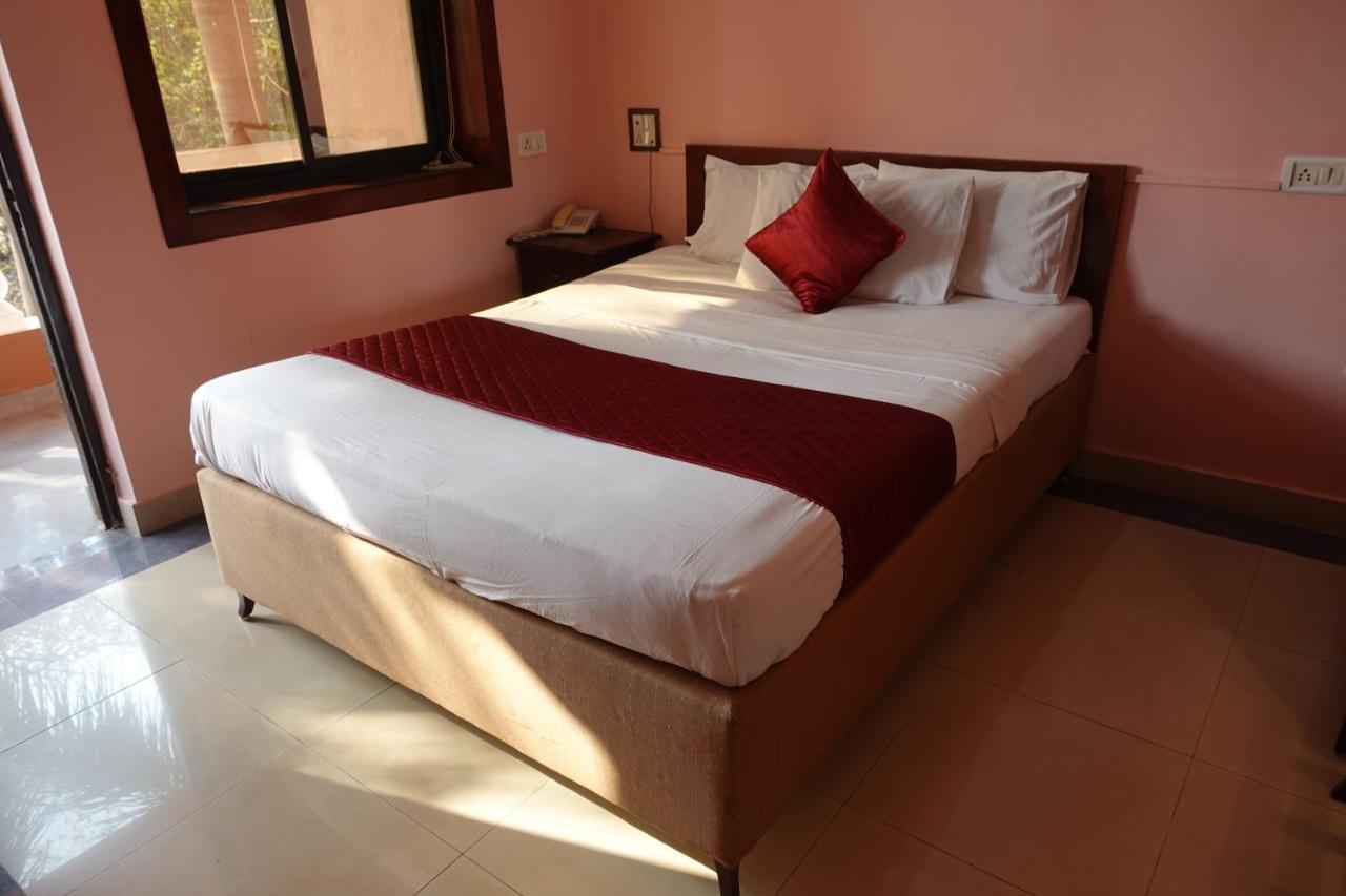 Westwood Residence Goa - The Boutique Hotel มาปูซา ภายนอก รูปภาพ